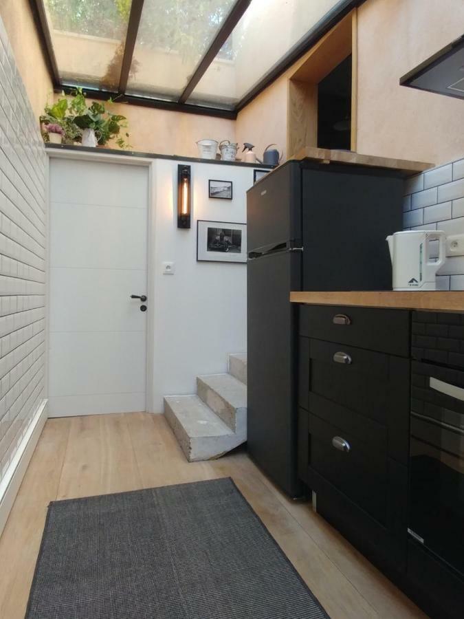 Maison Jardin Et Parking Prive Dans *