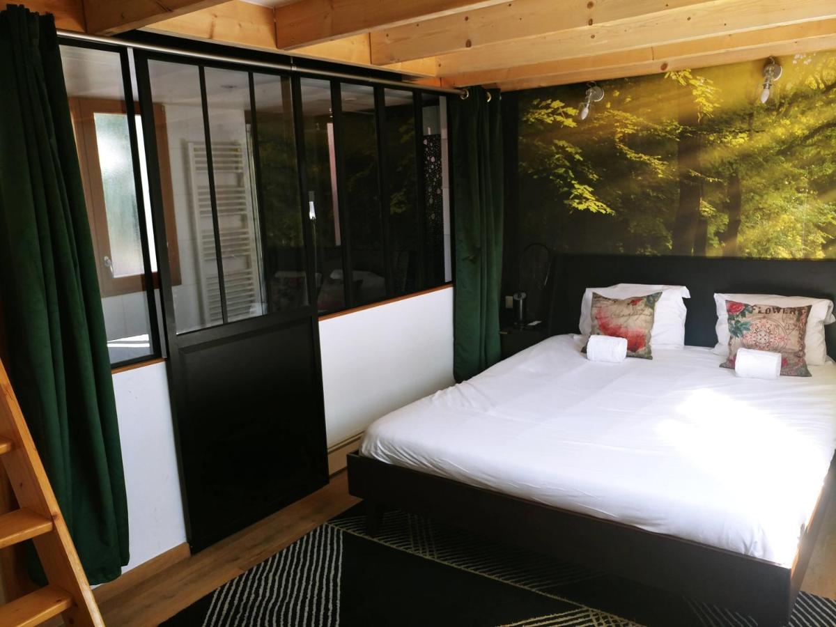 Villa Maison Jardin Et Parking Prive Dans