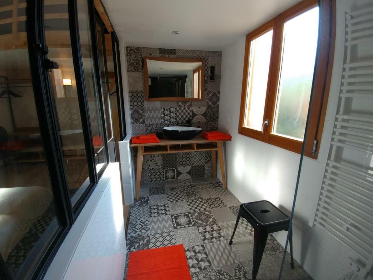 Villa Maison Jardin Et Parking Prive Dans